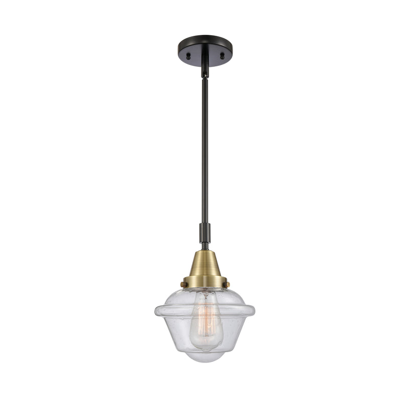 Oxford Mini Pendant shown in the Black Antique Brass finish with a Seedy shade